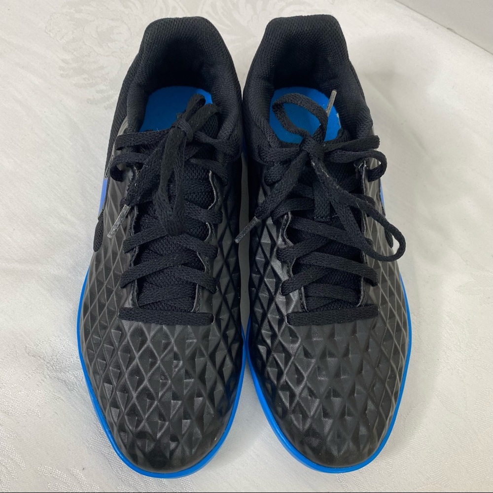 Nike Tempo Sneakers Youth Size 5.5Y